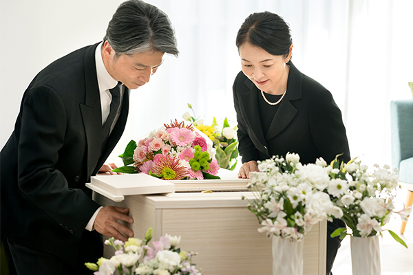 家族葬料⾦が最⼤10万円割引！